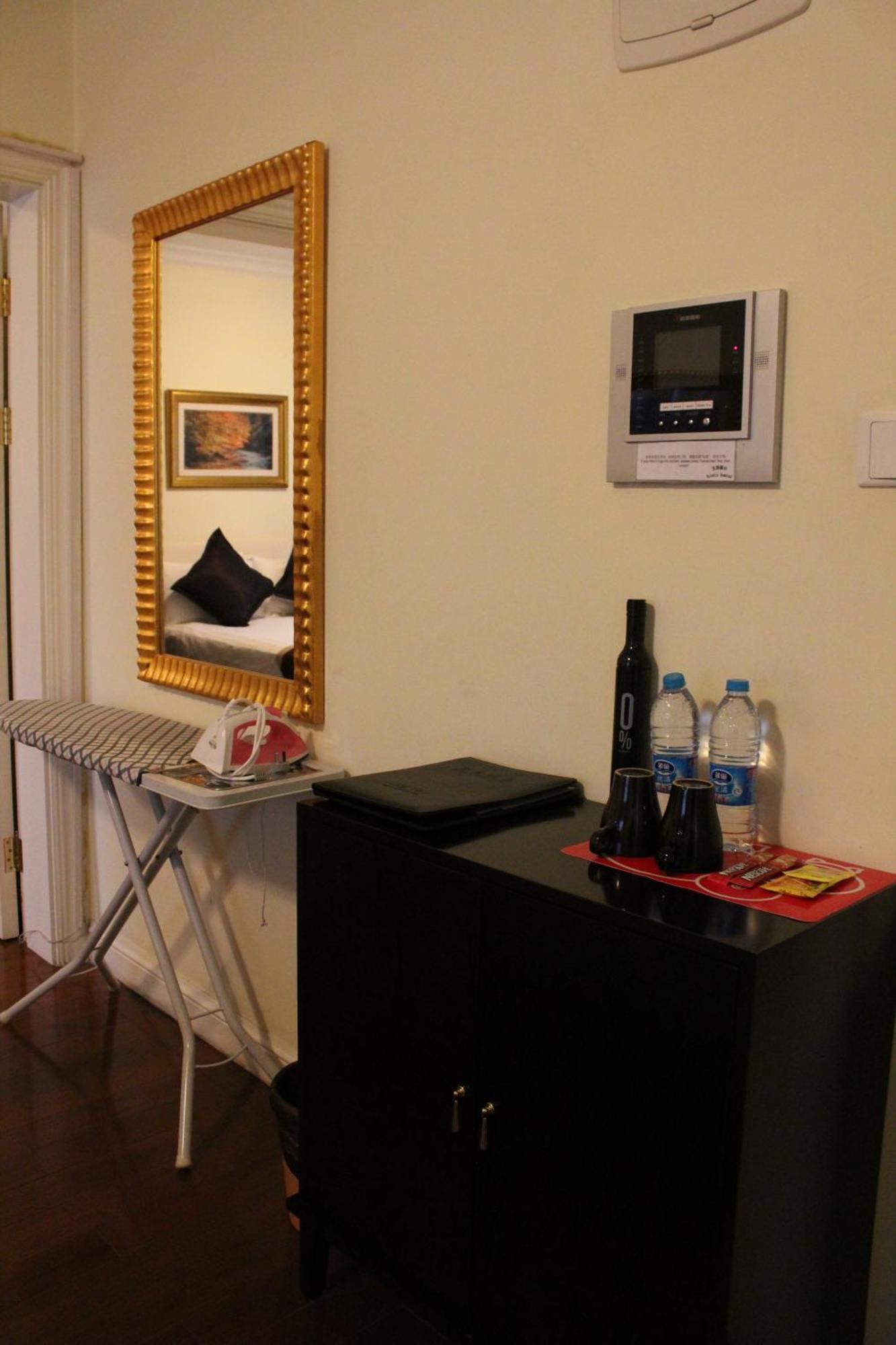 ลาดอล เซอร์วิซ อพาร์ตเมนต์ เซี่ยงไฮ้ Hotel ภายนอก รูปภาพ